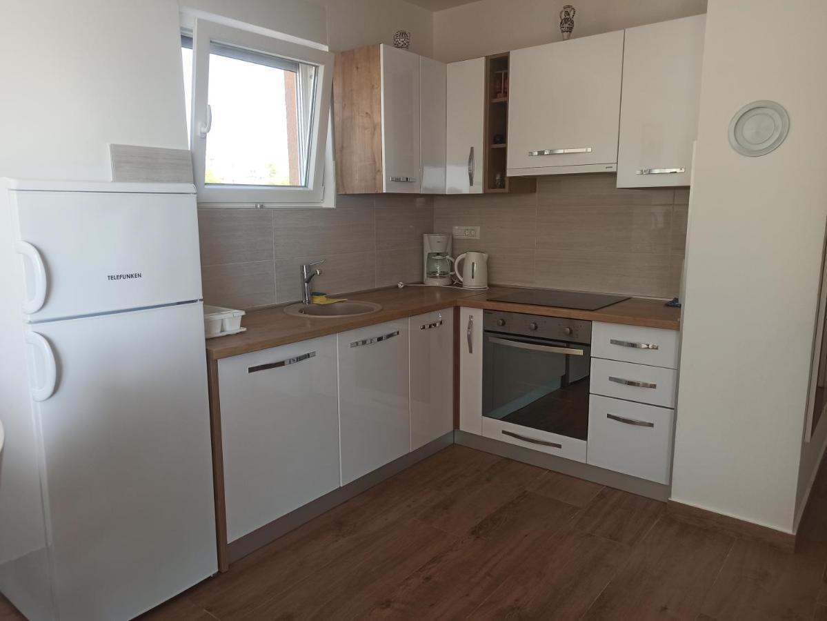 Apartment Bolanca Primošten Esterno foto