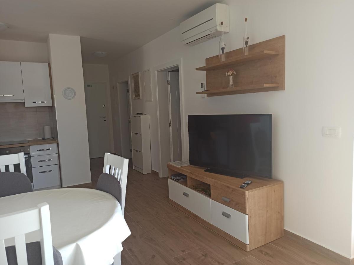 Apartment Bolanca Primošten Esterno foto
