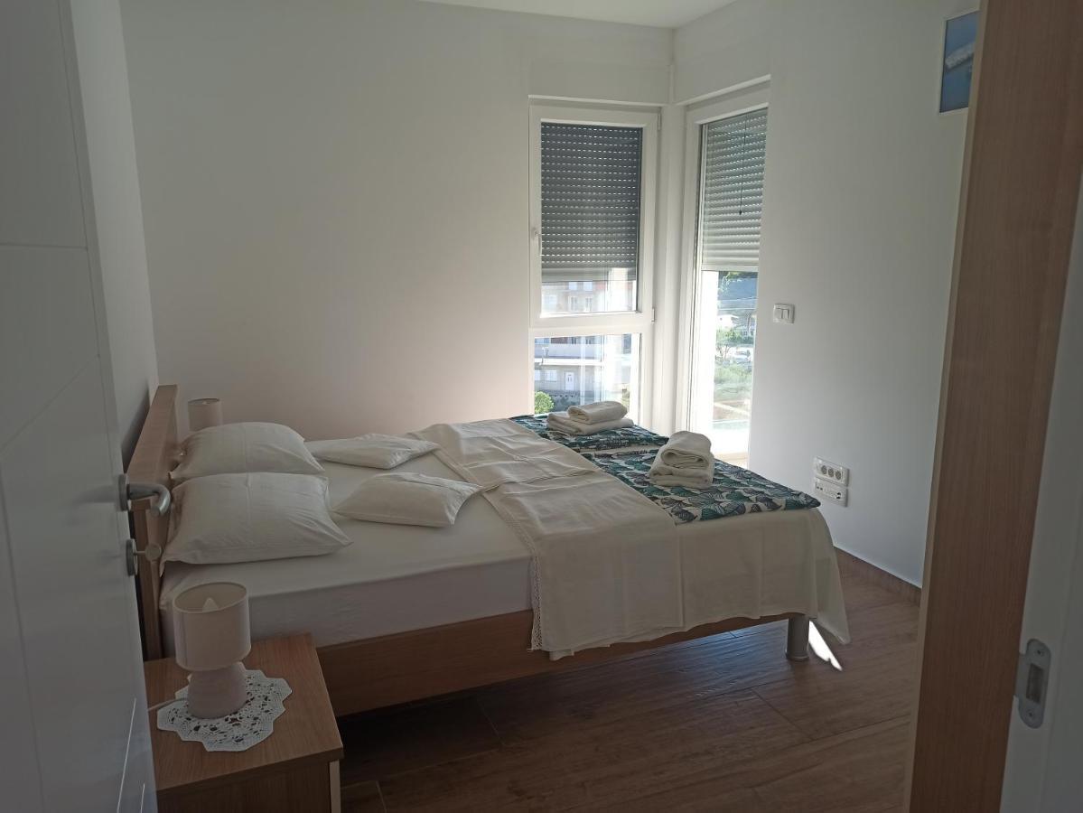 Apartment Bolanca Primošten Esterno foto