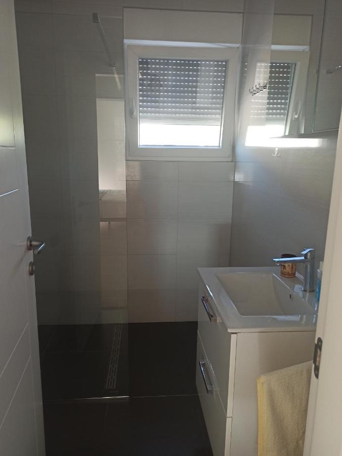 Apartment Bolanca Primošten Esterno foto